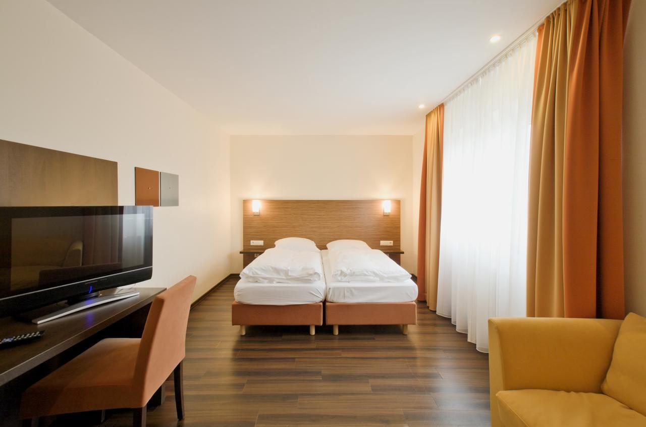 Hotel Silicium Hohr-Grenzhausen Bagian luar foto