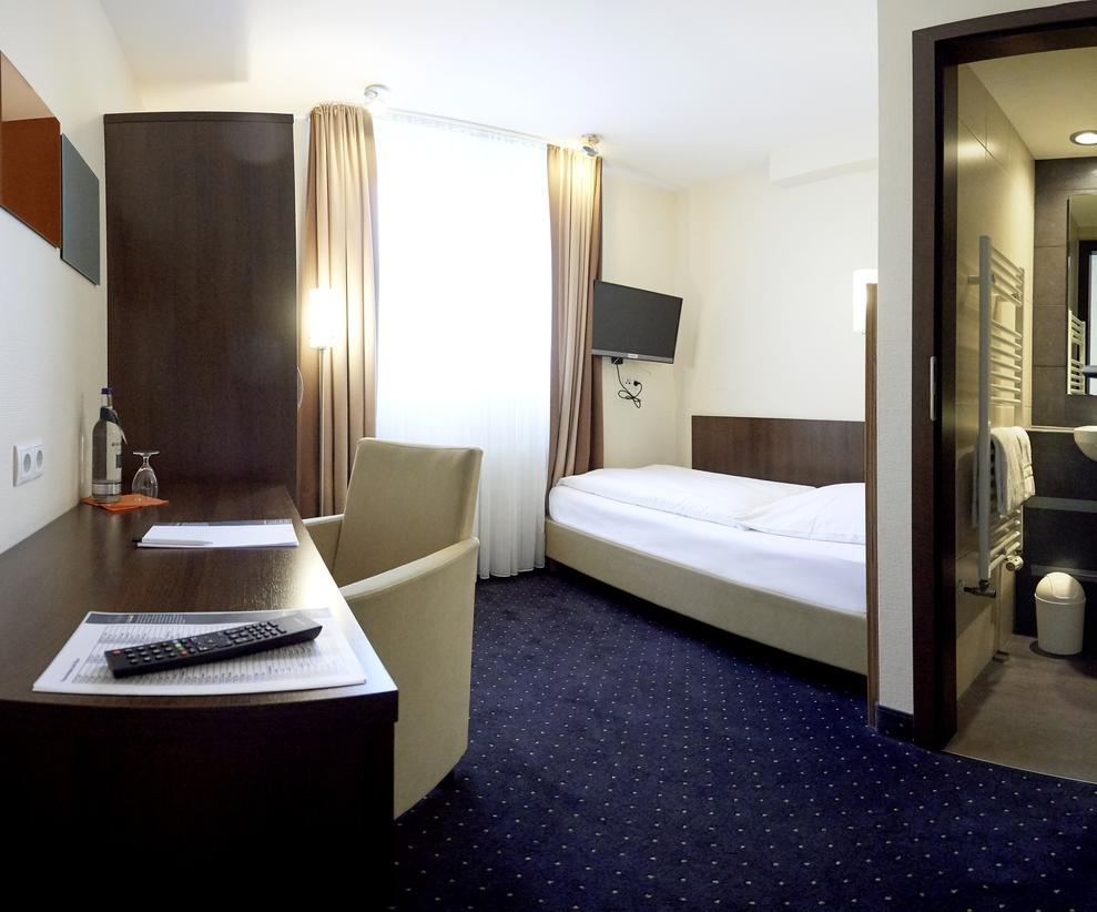 Hotel Silicium Hohr-Grenzhausen Bagian luar foto